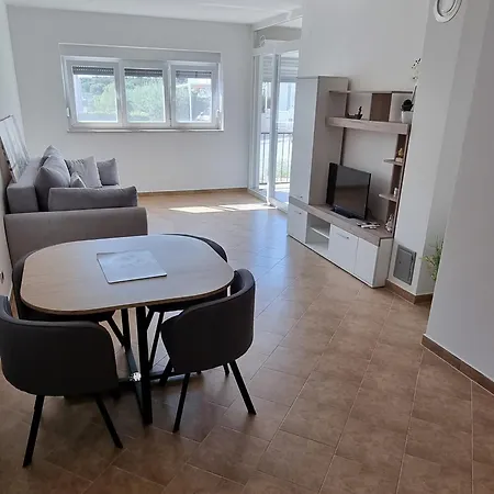 Sunce I Apartament Premantura